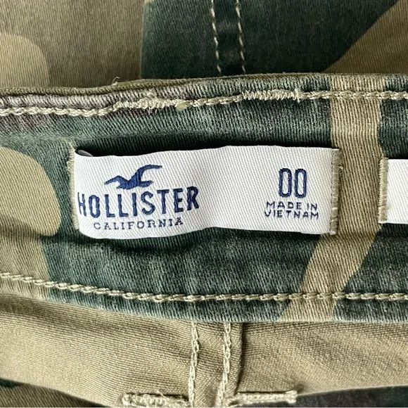 HOLLISTER NWT ULTRA HIGH RISE GREEN CAMO TWILL MOM DENIM SHORTS 00 - Picture 8 of 10